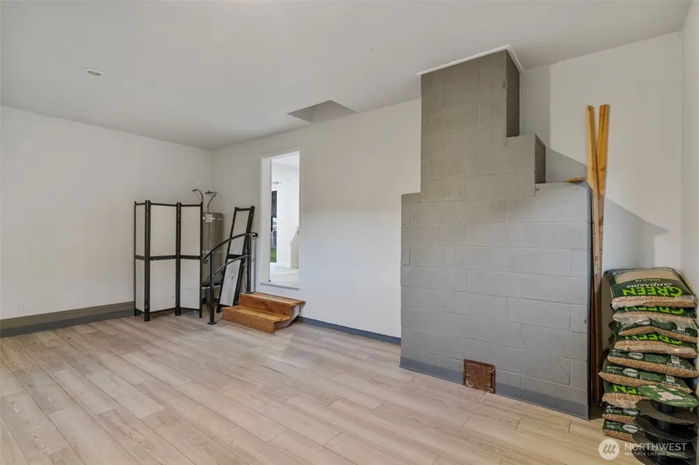 145 Collar Avenue Morton, WA 98356