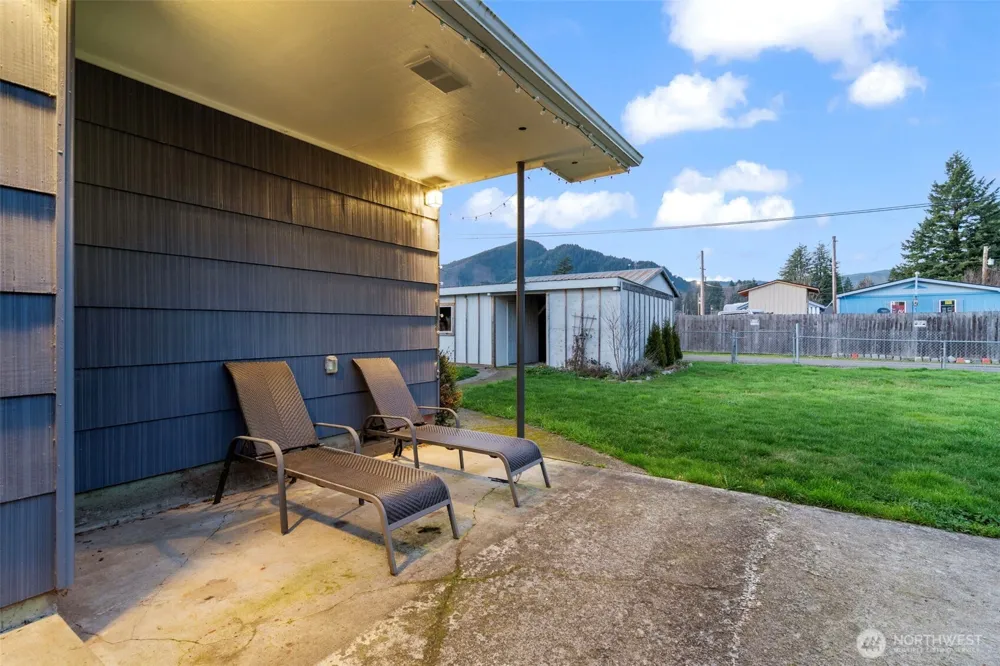 145 Collar Avenue Morton, WA 98356