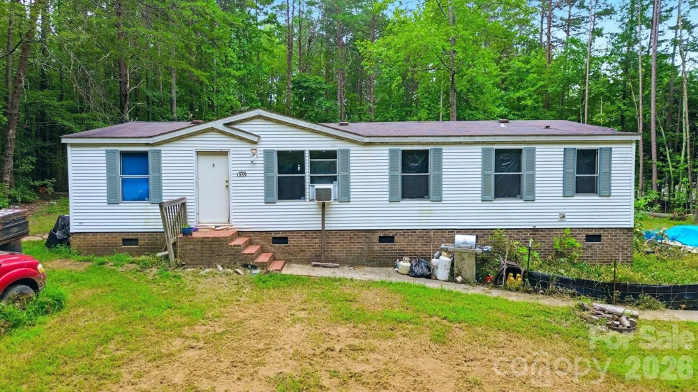 1039 Monterey Drive Iron Station, NC 28080