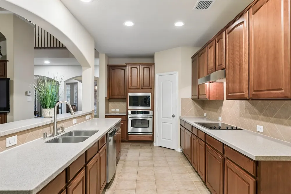 295 Stone Ridge Drive Sunnyvale, TX 75182