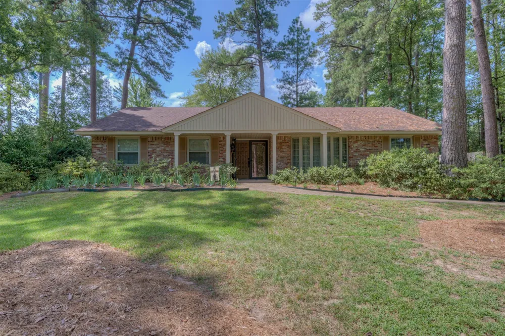 1105 North Acres Circle Springhill, LA 71075