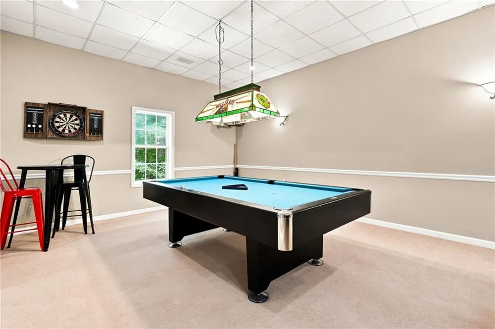 212 Oak Hollow Court White, GA 30184
