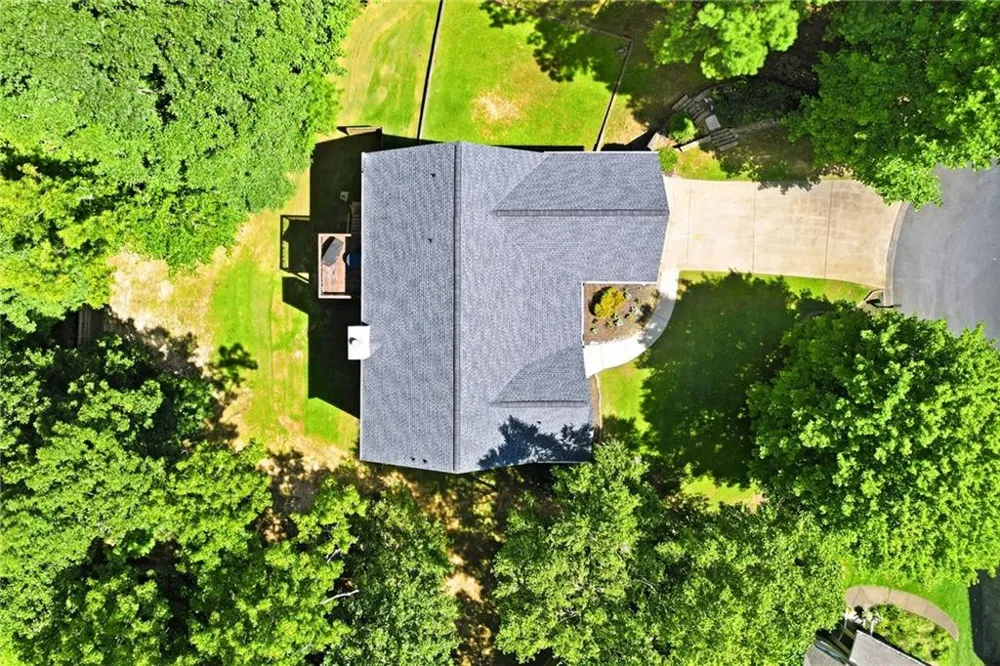 212 Oak Hollow Court White, GA 30184