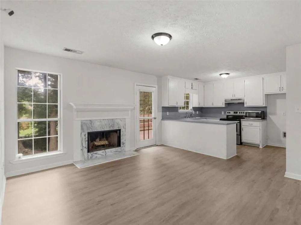 3055 Deerfield Way Rex, GA 30273