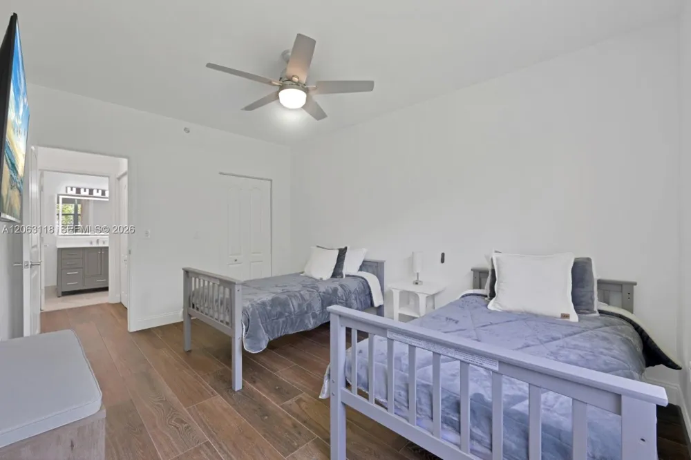 19601 E Country Club Dr #7108 Aventura, FL 33180