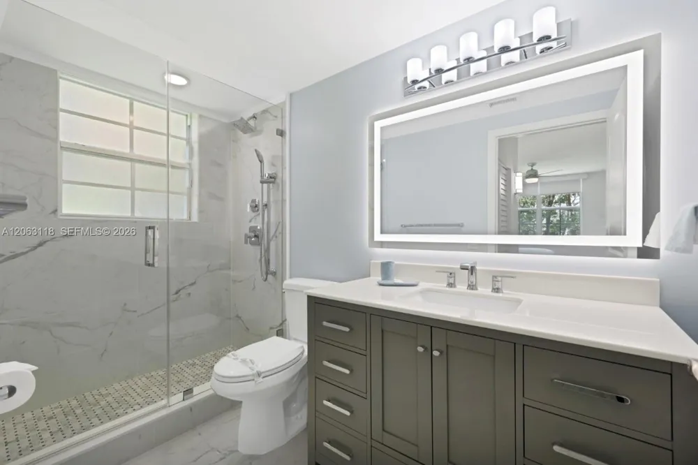 19601 E Country Club Dr #7108 Aventura, FL 33180