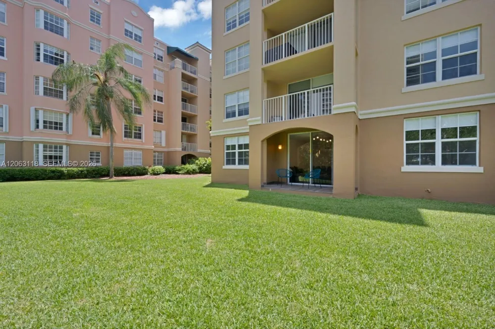 19601 E Country Club Dr #7108 Aventura, FL 33180