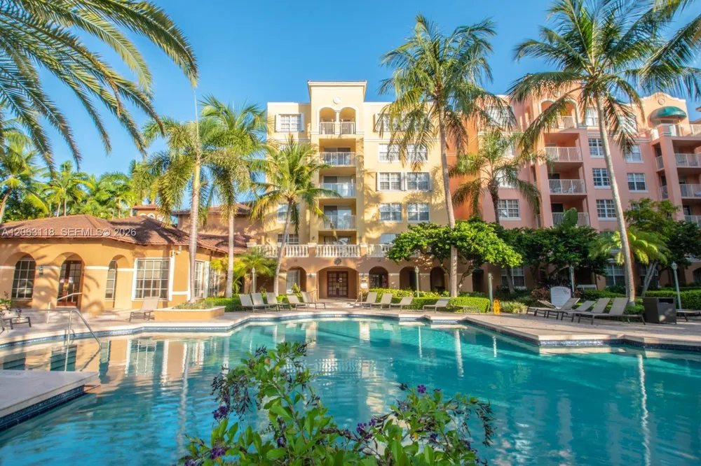 19601 E Country Club Dr #7108 Aventura, FL 33180