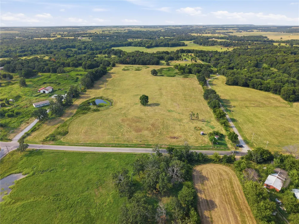 20 320 ROAD Chelsea, OK 74016