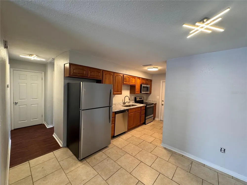 121 E PATTERSON STREET #123 Lakeland, FL 33803