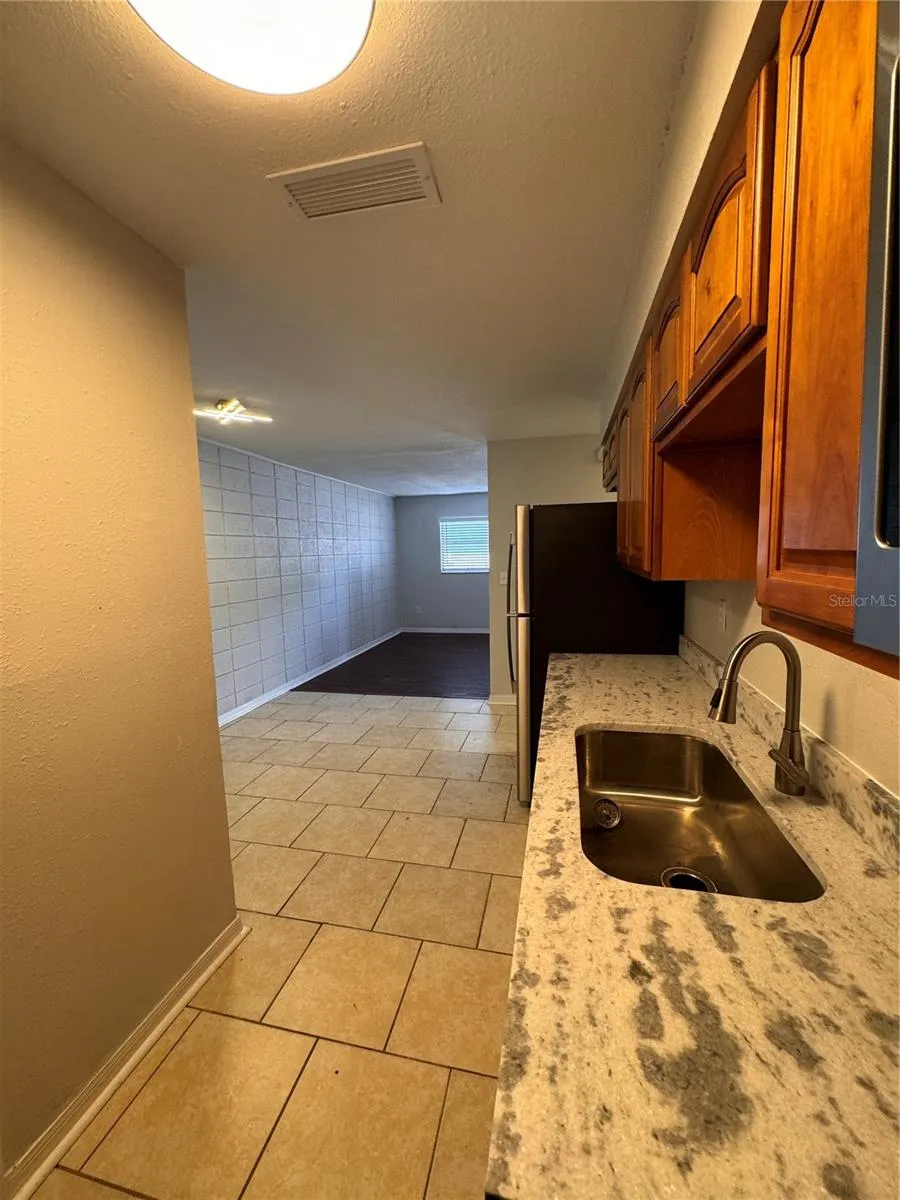 121 E PATTERSON STREET #123 Lakeland, FL 33803