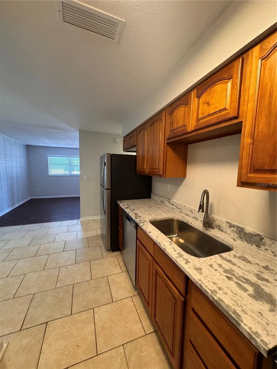 121 E PATTERSON STREET #123 Lakeland, FL 33803