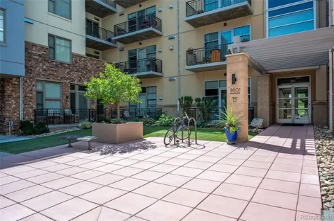 3601 Arapahoe Avenue #424