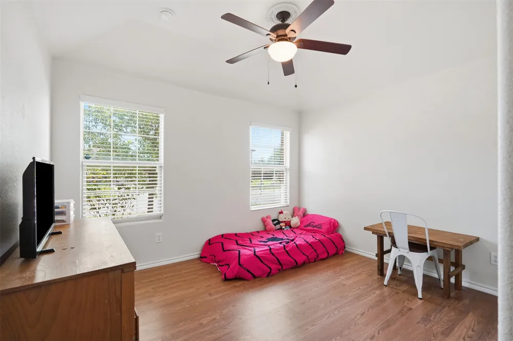 1124 Autumnwood Drive Azle, TX 76020