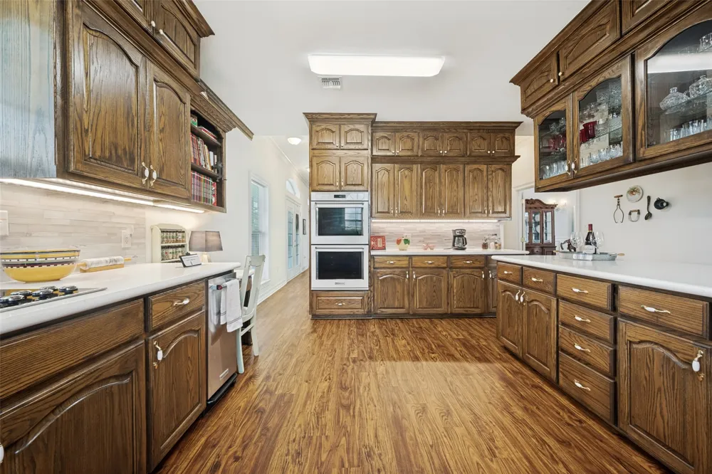 2094 Fm 1288 S Bellevue, TX 76228