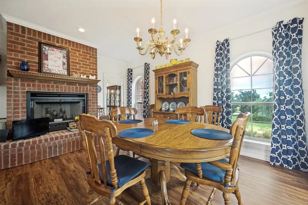 2094 Fm 1288 S Bellevue, TX 76228