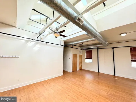 431 FAIRMOUNT AVENUE #2C