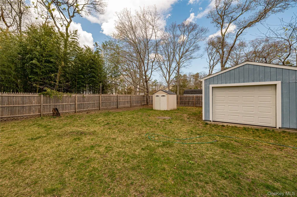 6 Longview Drive East Quogue, NY 11942