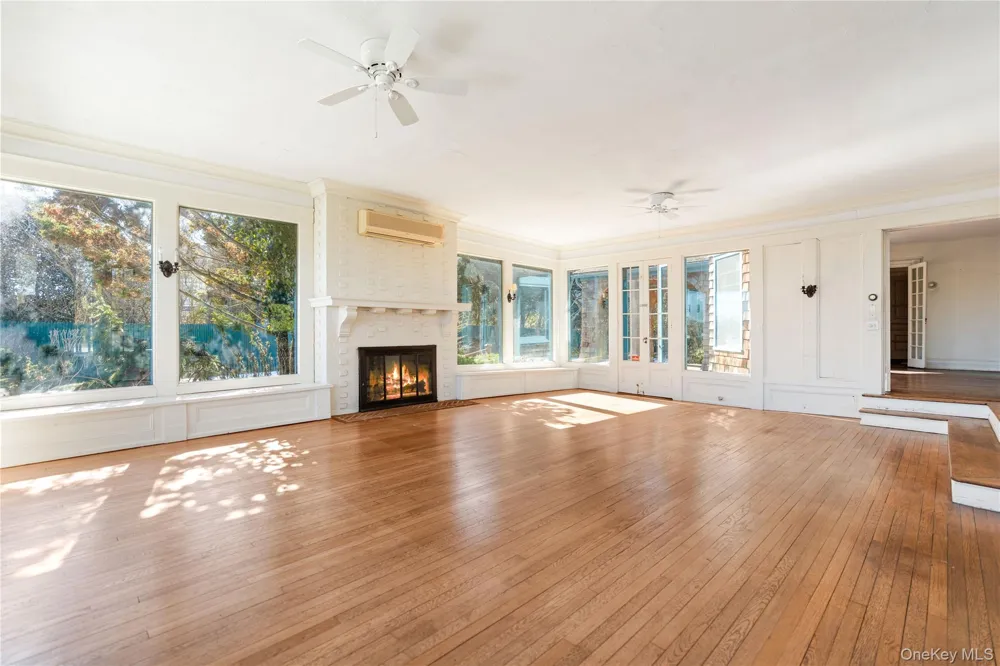 15 Little Cobb Road Water Mill, NY 11976