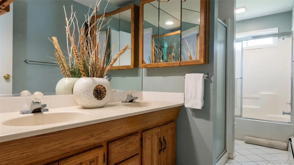 2 Custom Lane Port Jefferson Station, NY 11776