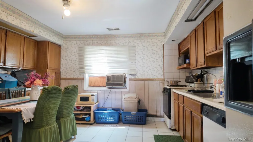2 Custom Lane Port Jefferson Station, NY 11776