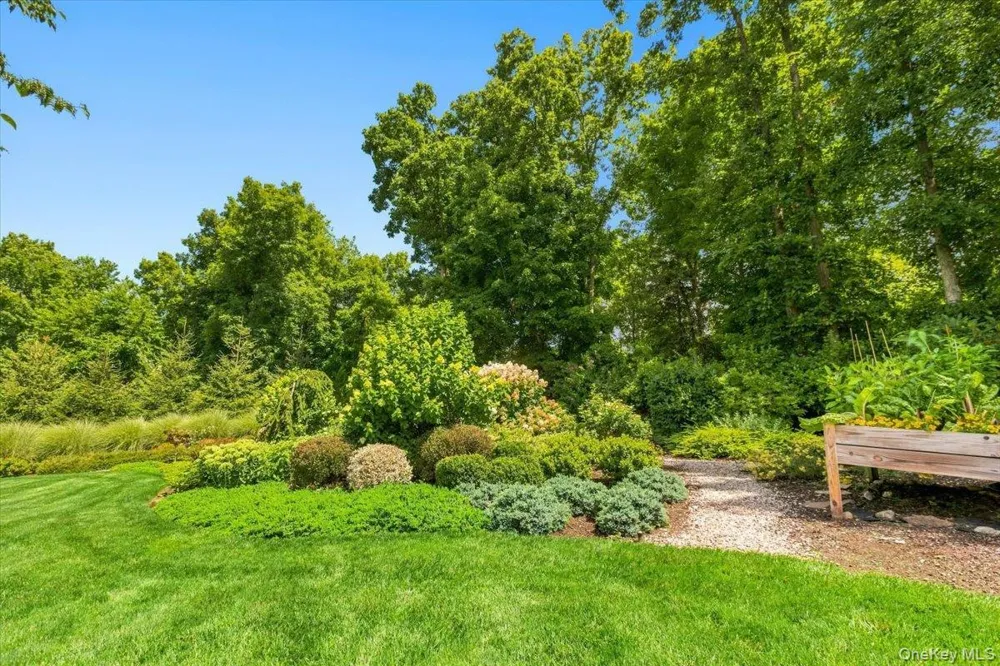 257 Watch Hill Road Cortlandt Manor, NY 10567