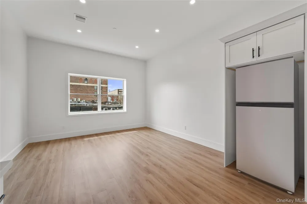 48 North Street #401 Middletown, NY 10940