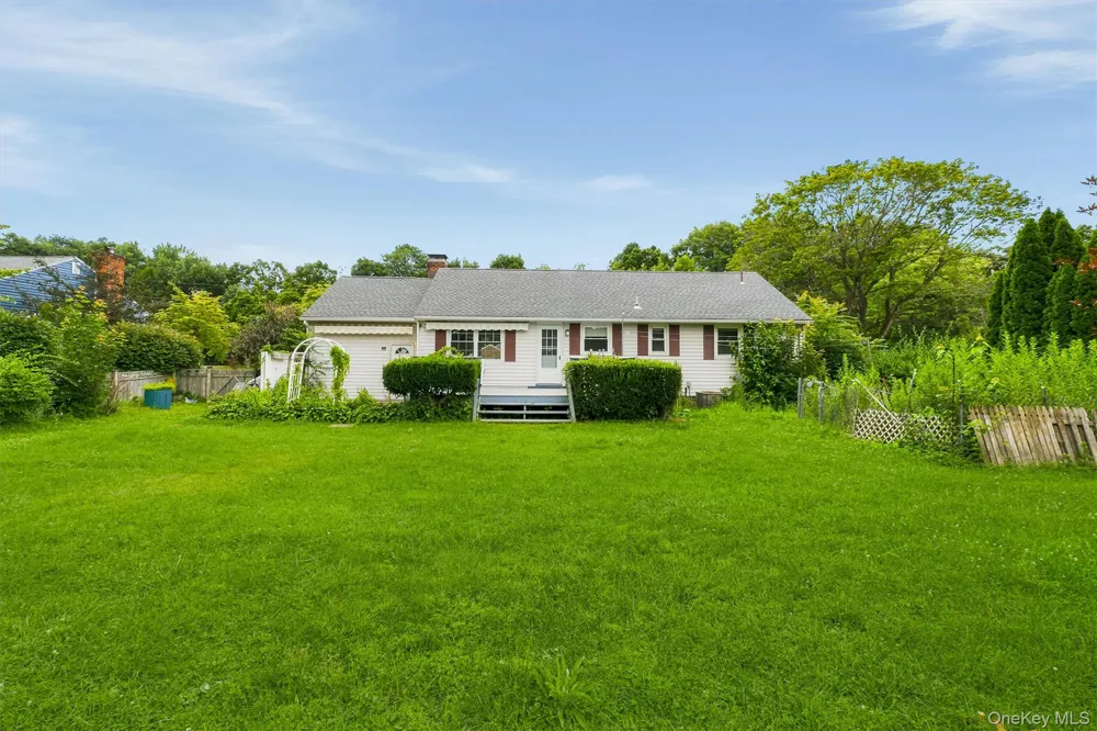 4 Broadview Road Poughkeepsie, NY 12603