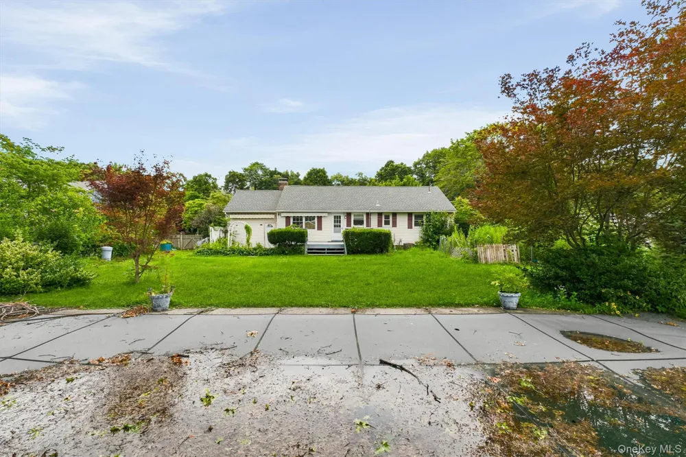 4 Broadview Road Poughkeepsie, NY 12603