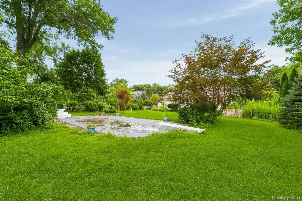 4 Broadview Road Poughkeepsie, NY 12603