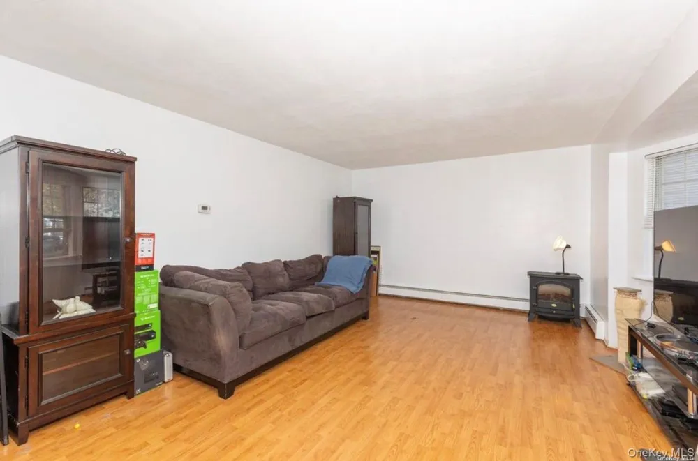 250 Clarice Boulevard Holbrook, NY 11741