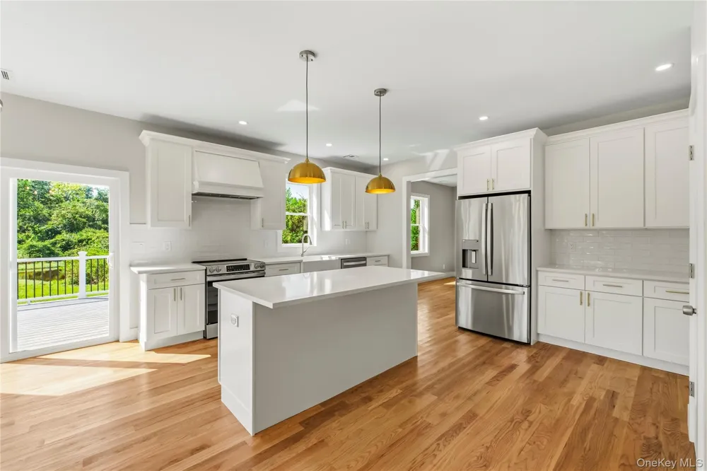 9 Bills Lane Milton, NY 12547
