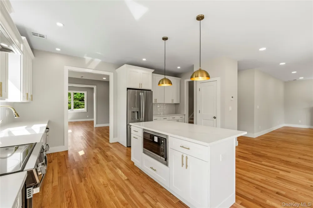 9 Bills Lane Milton, NY 12547
