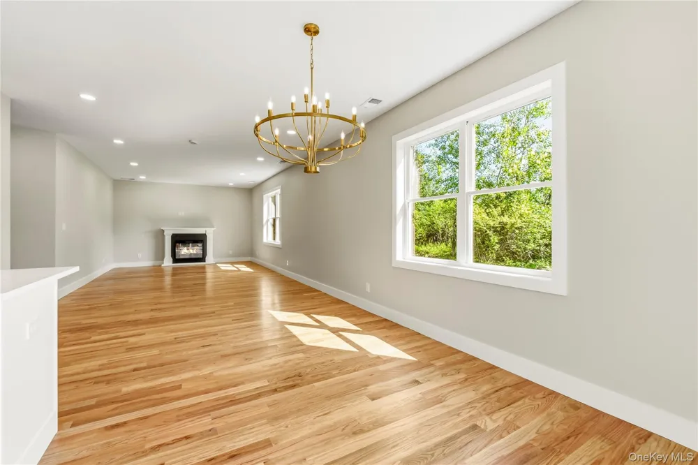 9 Bills Lane Milton, NY 12547