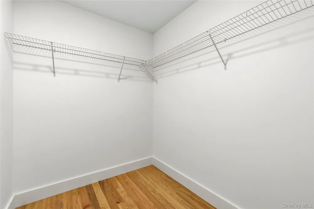 9 Bills Lane Milton, NY 12547