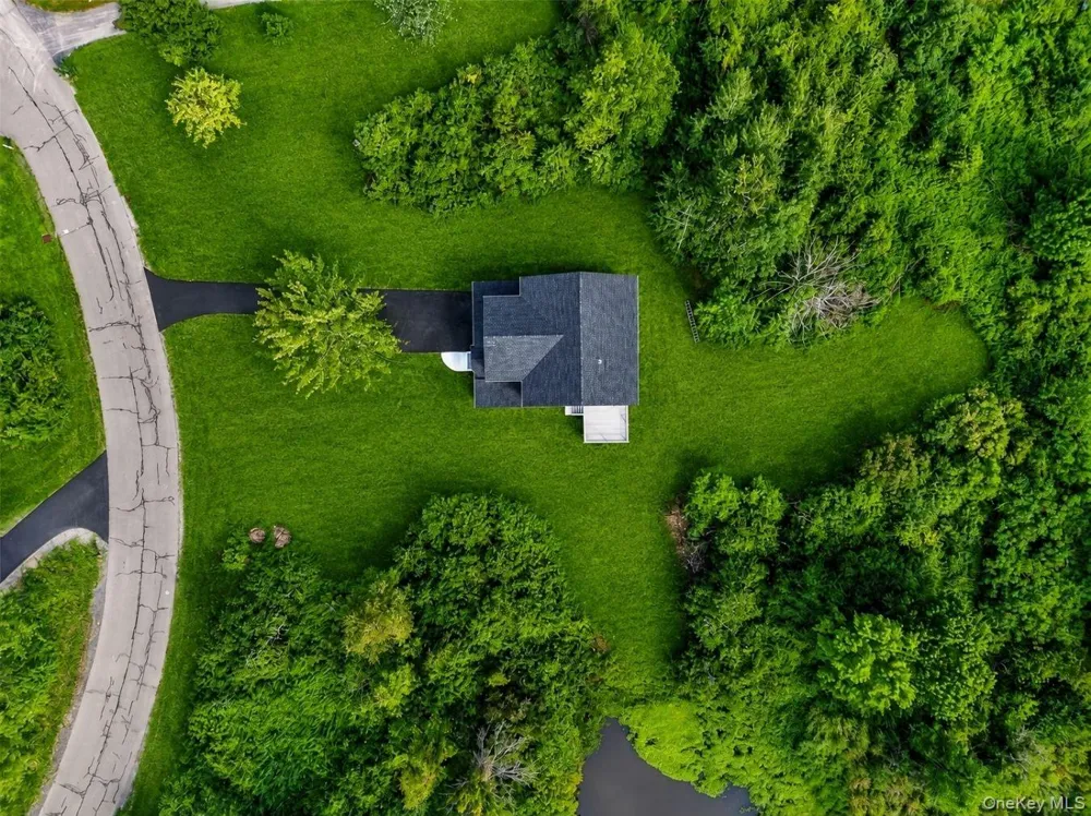 9 Bills Lane Milton, NY 12547