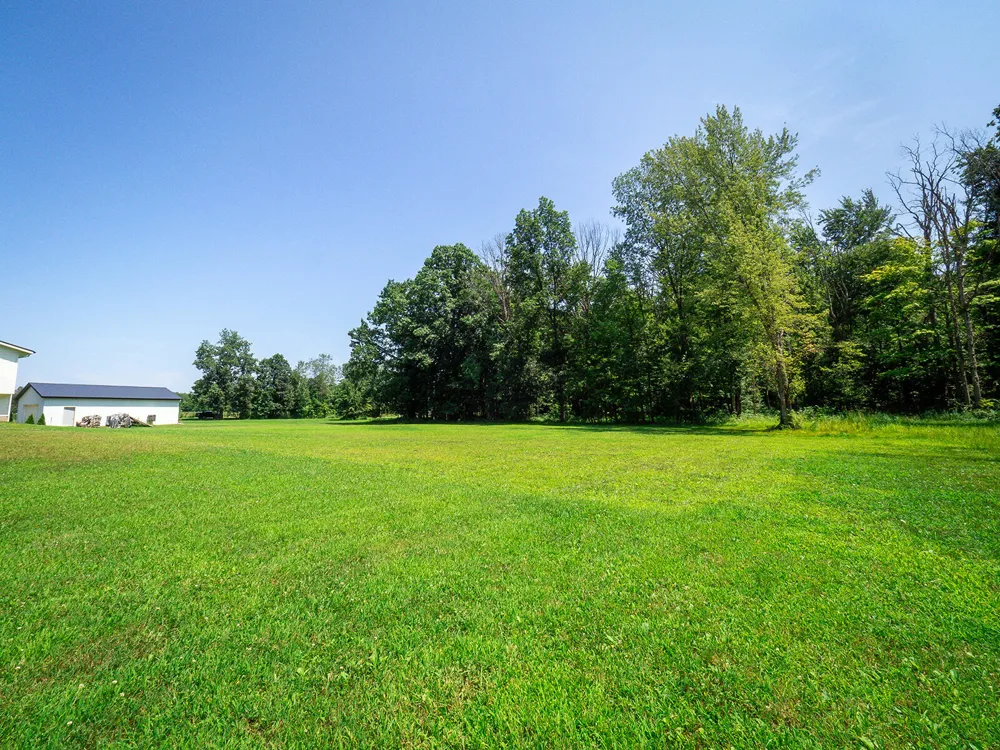 35159 40th Avenue Paw Paw, MI 49079