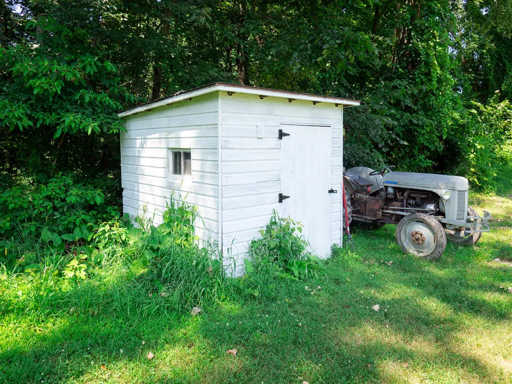 35159 40th Avenue Paw Paw, MI 49079