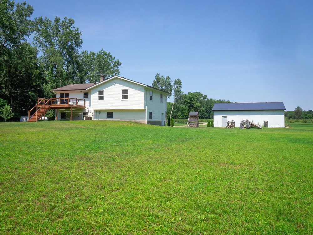 35159 40th Avenue Paw Paw, MI 49079
