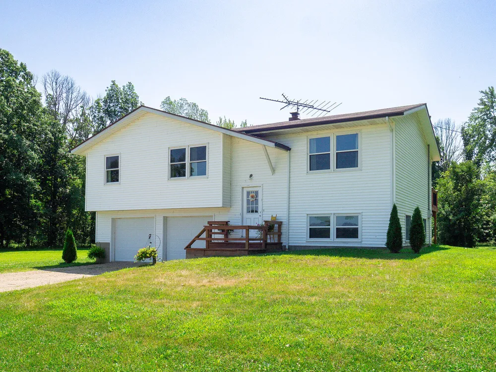 35159 40th Avenue Paw Paw, MI 49079