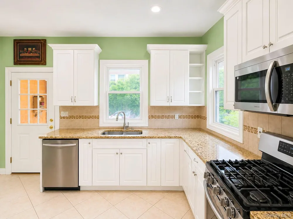29 The Boulevard New Rochelle, NY 10801