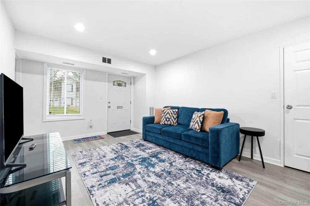 15 Sierra Court #15 Coram, NY 11727