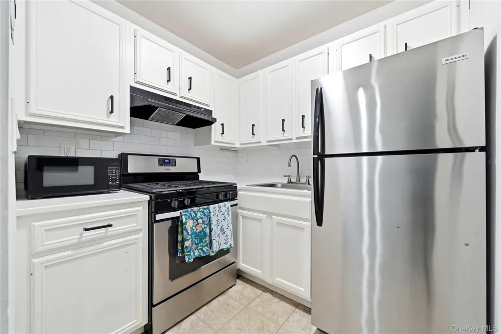 15 Sierra Court #15 Coram, NY 11727