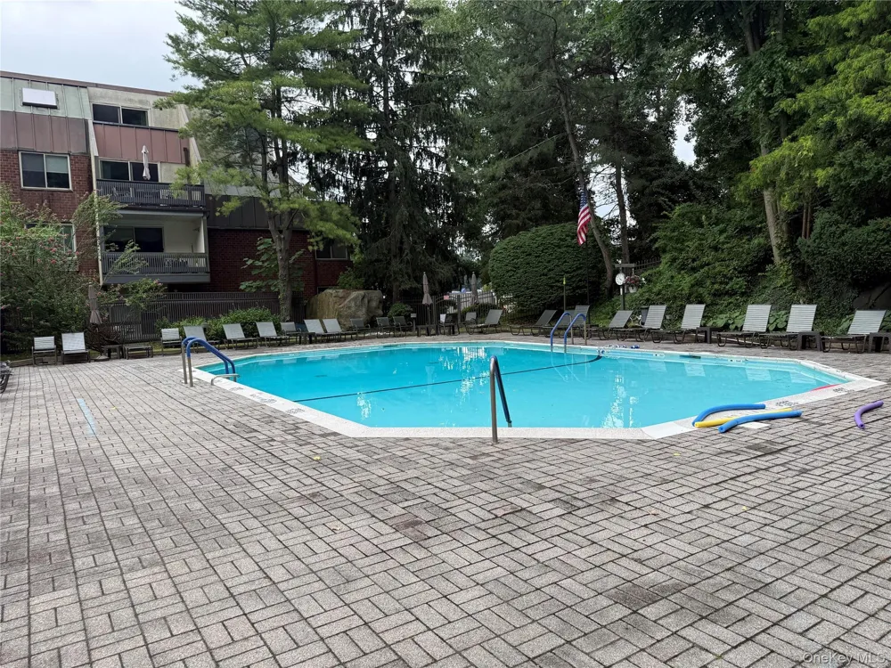 2 Fountain Lane #1-M Scarsdale, NY 10583