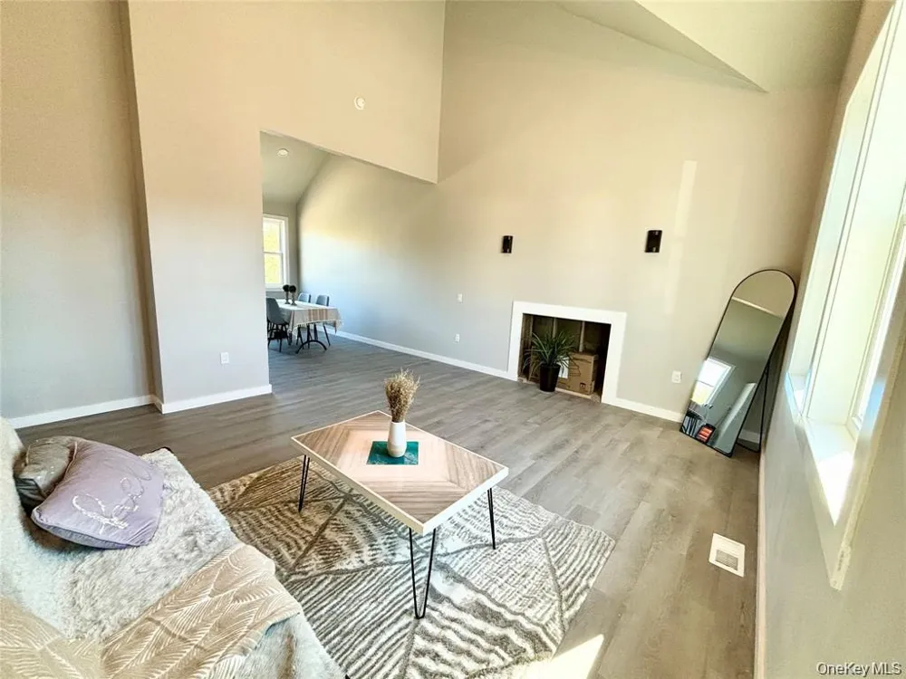 125 Lynbrook Drive Mastic Beach, NY 11951