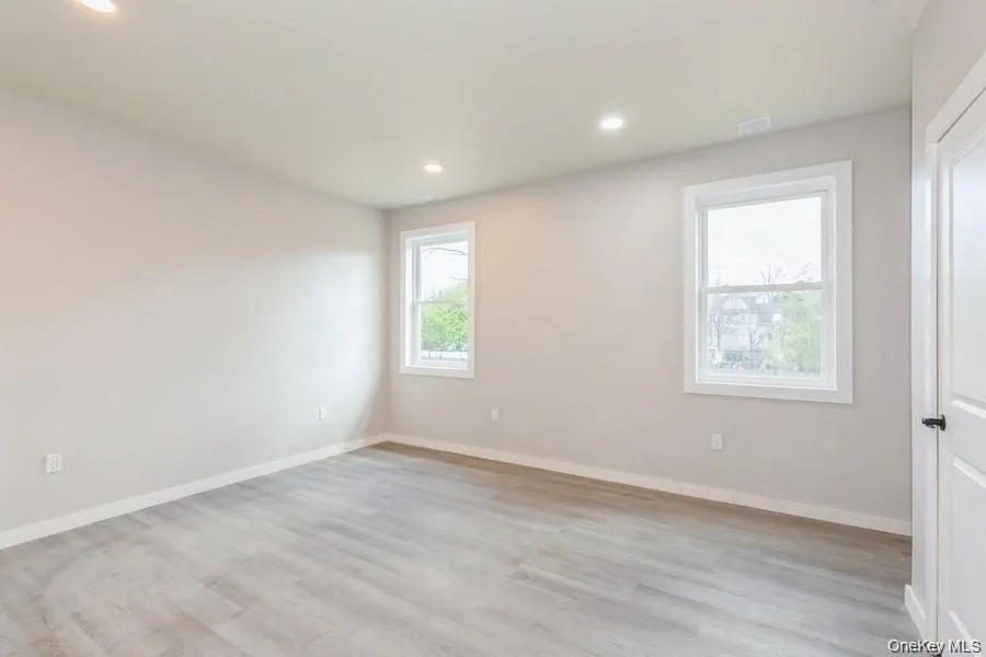 125 Lynbrook Drive Mastic Beach, NY 11951