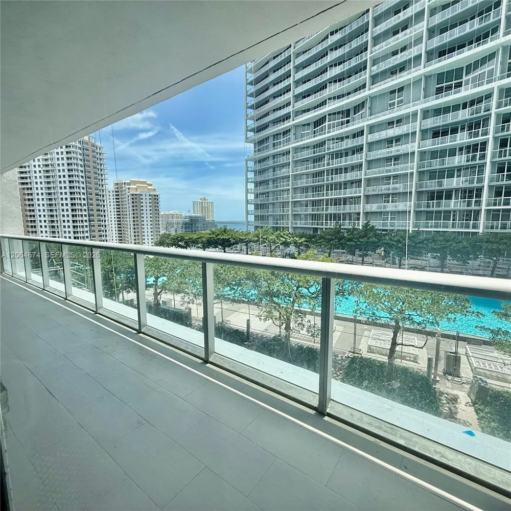 475 Brickell Ave #1609 Miami, FL 33131