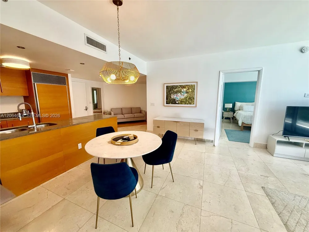 475 Brickell Ave #1609 Miami, FL 33131