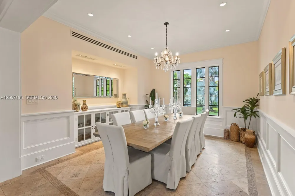 685 Harbor Ln Key Biscayne, FL 33149