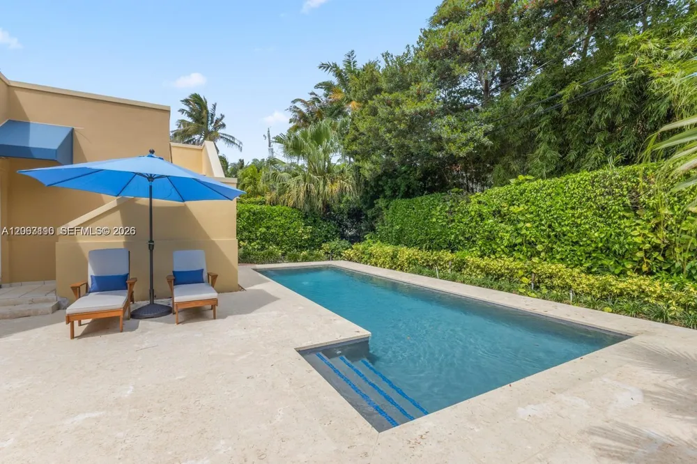 685 Harbor Ln Key Biscayne, FL 33149